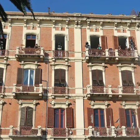 Marina Di Castello Couette-café 2*