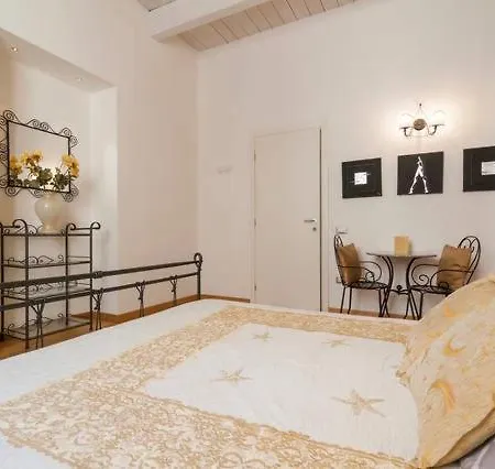 Marina Di Castello فندق مبيت وإفطار 4*