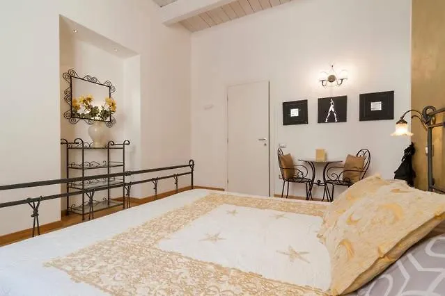 Marina Di Castello Bed & Breakfast 4*